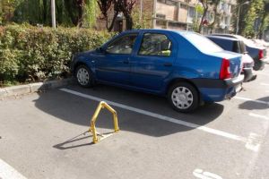 Loc de parcare permanent pentru firme, contra unei taxe majorate la 200 de lei pe an – Proiect pus din nou în dezbaterea Consiliului Local Alba Iulia