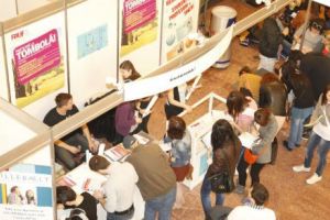 Universităţile din străinătate vin să ”vâneze” studenţi români