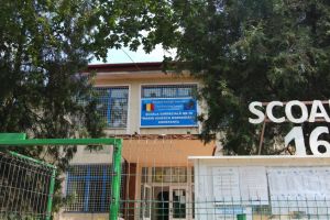 Reabilitarea Scolii Gimnaziale nr. 16 Marin Ionescu Dobrogianu“, in linie dreapta