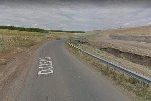 Trafic închis pe drumul judeţean dintre localităţile Valea Mărului şi Măcişeni