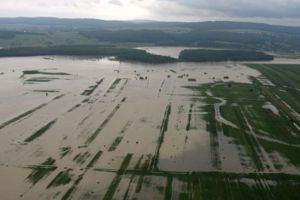 COD Galben de inundaţii pe Arieş şi Târnave, râuri care s-au revărsat în ultimele zile pe zeci de hectare