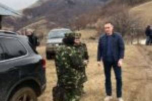 Ministrul Fifor, o nouă vizită în Caraş-Severin! Cu medicii militari, în satul Dobraia