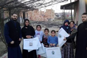 Arhiepiscopia Ramnicului: Activităţi filantropice în comunitatea Băbeni