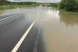 Două drumuri judeţene închise în judeţul Braşov