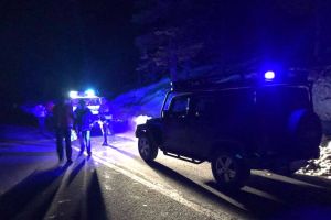 FOTO Turişti rămaşi blocaţi pe Valea Sadului. Intervine Salvamont-ul