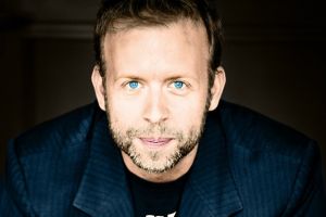 Kyle Cease vine la Timisoara pentru lansarea conceptul Inspire Other Travelers