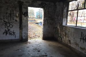 S-a razgandit primarul. Baza Uszoda scapa de demolare