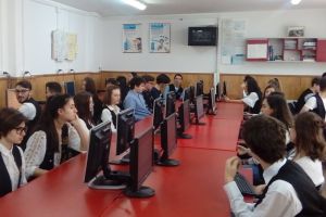 Colegiul Naţional „Grigore Moisil” din Oneşti: Centru de Excelenţă în Tehnologia Informaţiei în parteneriat cu Japonia