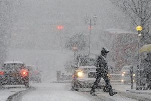 Avertizare de lapoviţă şi ninsoare. Vreme rece în toată România