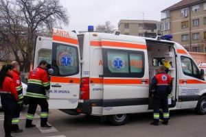 Ambulanţele au alergat şi la finalul săptămânii trecute