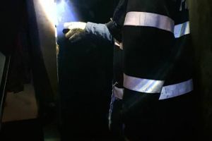 Incendiu la un magazin din incinta mall-ului din Calea Sagului. Un paznic intoxicat cu fum