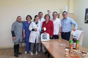 RESPECT. Defibrilator pentru Spitalul Judeţean, dintr-un concert caritabil