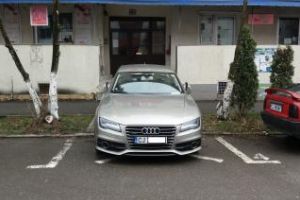  Cluj: Parcare de şofer şmecher în Mănăştur - FOTO