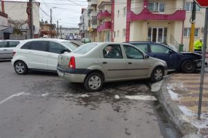 Carambol pe strada Chiliei din Constanta dupa ce un sofer nu a dat prioritate. O persoana ranita