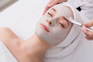 Reduceri până la 60%, la cel mai modern salon de înfrumuseţare. Pearl Beauty Center