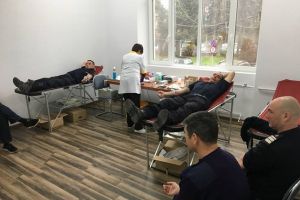 Pompierii timiseni, voluntari pentru donarea de sange, la Lugoj