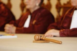 Subiectul DELICAT dintre COALIȚIE şi OPOZIȚIE, TRANȘAT de CCR. PNL şi PMP, marii cîştigători