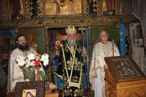 Mitropolitul Olteniei a slujit la Mănăstirea Crasna din judeţul Gorj