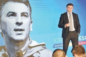 REPROȘURI pentru Răzvan Burleanu: „Ce nu înţelege actuala conducere e că noi, foştii fotbalişti, avem respect unii faţă de ceilalţi”