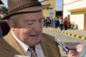 Seniorul liberal Ioan Cojocariu o spune pe faţă: „Nimeni nu vine în politică dezinteresat!“