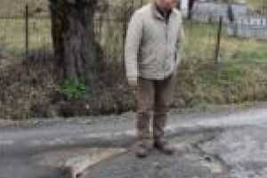 Popa îl pune pe Crina să despăgubească oraşul pentru asfaltul de proastă calitate! „Am preferat să nu intru într-o polemică idioată!“