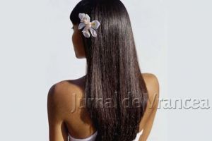 Câteva trucuri pentru un păr sănătos şi strălucitor