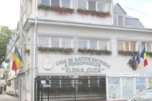 Cinci mii de pensionari, ajutaţi cu bani