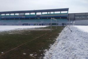 Organizatorii s-au mobilizat încă de ieri pentru îndepărtarea zăpezii de pe Areni, în ...