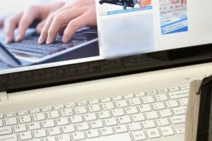 Date personale a 50 milioane de utilizatori Facebook, obtinute de o companie legata de Trump