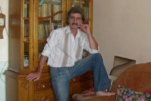 Şocant! Un orădean a fost prins că racola adolescente din centre de minori, pe care le filma şi fotografia în timp ce le obliga să facă sex cu prietenii săi