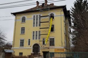 VIDEO Direcţia Fiscală a Primăriei şi Poliţia Locală se mută pe strada Turismului