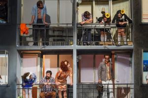 Două reprezentaţii ale spectacolului „Pasărea retro… ”, la Sala mare!