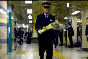 Tokyo COMEMOREAZĂ atentatul cu gaz sarin din metrou: Vinovaţii au primit pedeapsa cu moartea prin spânzurare