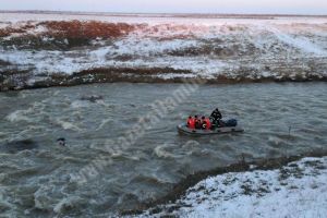 DÂMBOVIȚA: Cadavrul unui bărbat a fost găsit plutind pe un râu