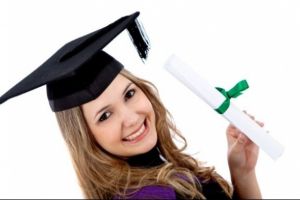 Românii din străinătate care se întorc în România îşi pot echivala sau continua studiile în ţară. Ghid informativ despre întregul proces