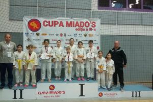 Trei judoka legitimaţi la CS Unirea Alba Iulia s-au clasat pe podium la Cupa Miado`s. Maria Rusu, locul I