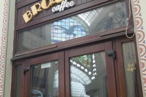 Astă seară dansăm în familie! Localul Broadway din Pasaj face chefuri, deşi Poliţia Locală i-a suspendat activitatea