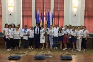 Revolutia lui Robu in primarie: Vrea sa taie salariile functionarilor lenesi