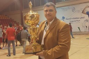 Antrenor cu licenţă roşie