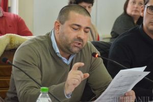 Pe alese: Dacian Foncea a câştigat şefia Spitalului Municipal Oradea. Într-o lună PNL-istul trebuie să opteze între CJ, CAS şi spital