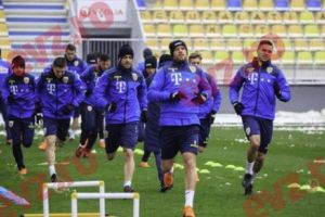 Naţionala României n-are vârf. Situaţie CRITICĂ în lotul lui Cosmin Contra