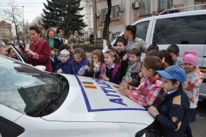 De Ziua Poliţiei, IPJ îşi deschide larg porţile şi organizează o expoziţie aniversară
