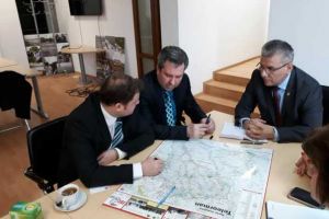 Conducerea judeţului s-a întâlnit cu ministrul Apelor şi Pădurilor/ Au fost purtate discuţii despre investiţii şi obiective privind apărarea împotriva inundaţiilor