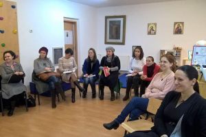 FOTO: ,,Gestionarea conflictelor”- noul modul prezentat de ,,Școala familiei’’ la Cugir