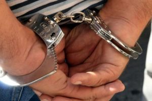 Scandal la Blaj: Trei bărbaţi reţinuţi pentru lovire, violenţe şi tulburarea ordinii şi liniştii publice