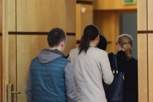 Profesor şi elev, din Tulcea, trimişi în judecată pentru fapte de corupţie