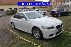 FOTO/ Autoturism, în valoare de 20.000 de euro, urmărit de autorităţile din Marea Britanie, identificat în trafic şi indisponibilizat de poliţiştii din Sebeş