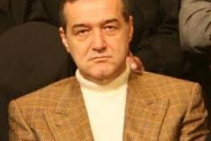 Reacţia halucinantă a lui Becali, după ce a fost acuzat de discriminare împotriva femeilor: Nu mai pot eu de discriminarea lor