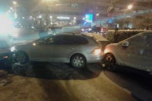 Carambol pe o stradă din Zorilor! Oamenii dau vina pe Primăria Cluj-Napoca - FOTO