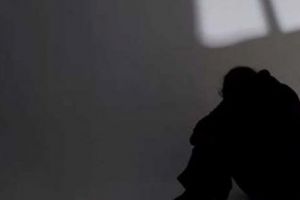 O fetiţă de 11 ani a născut după ce a fost VIOLATĂ de ŞASE bărbaţi, de MAI MULTE ori